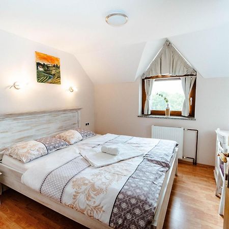 Zelena Oaza - B&B Miklavz pri Ormozu Exteriör bild
