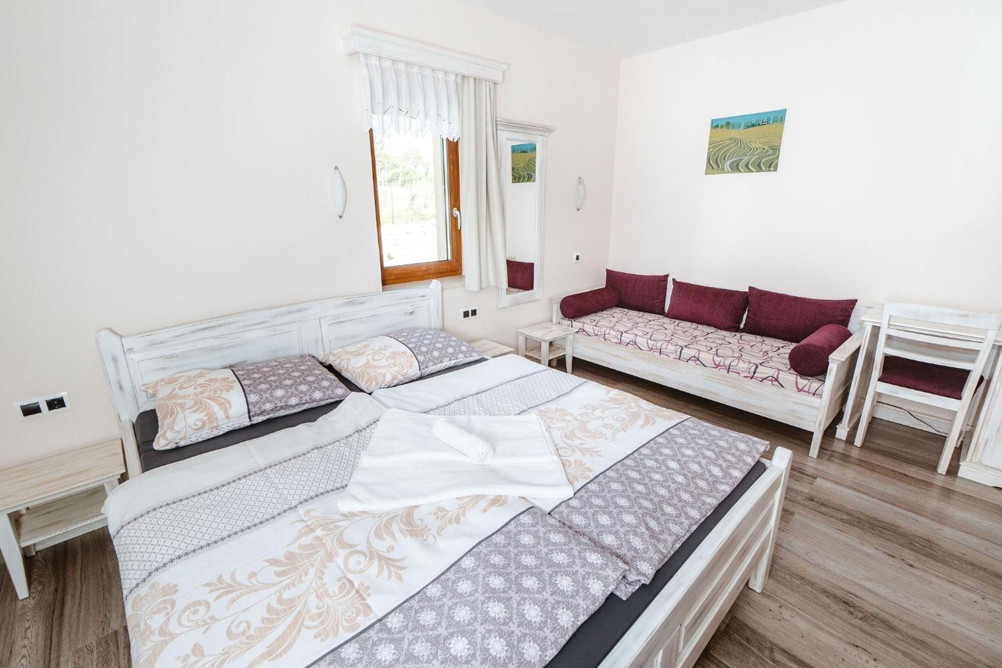 Zelena Oaza - B&B Miklavz pri Ormozu Exteriör bild
