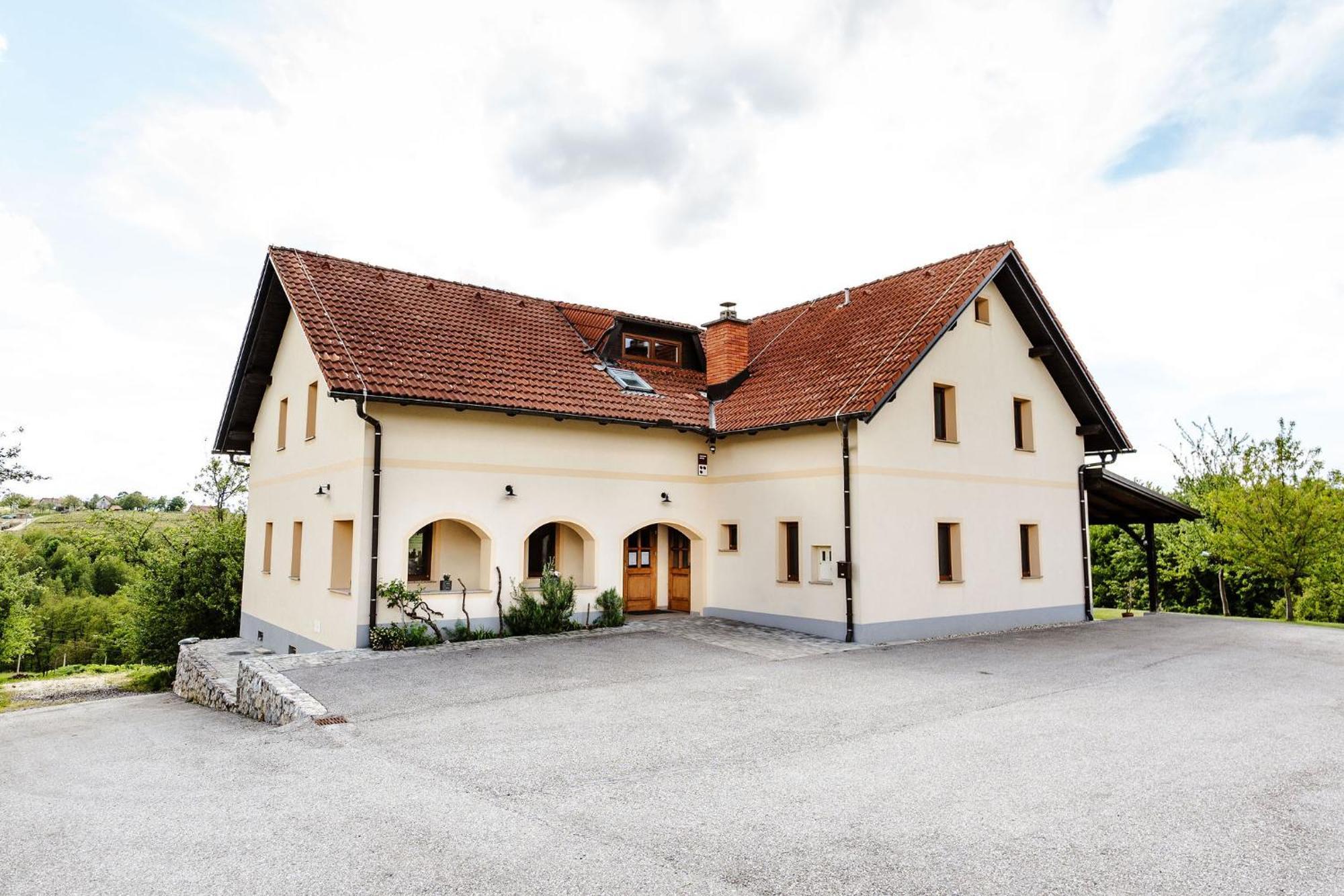 Zelena Oaza - B&B Miklavz pri Ormozu Exteriör bild