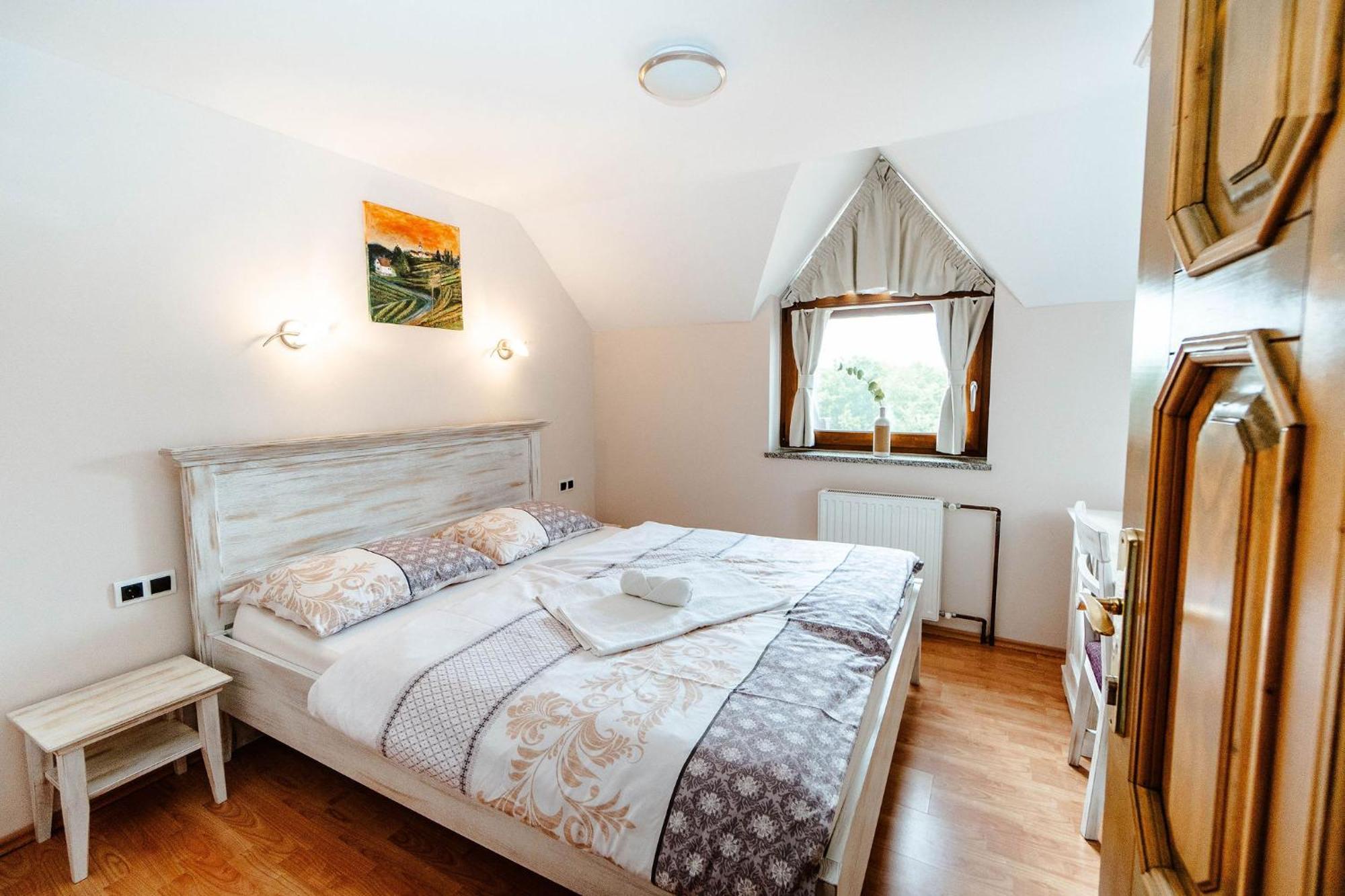 Zelena Oaza - B&B Miklavz pri Ormozu Exteriör bild